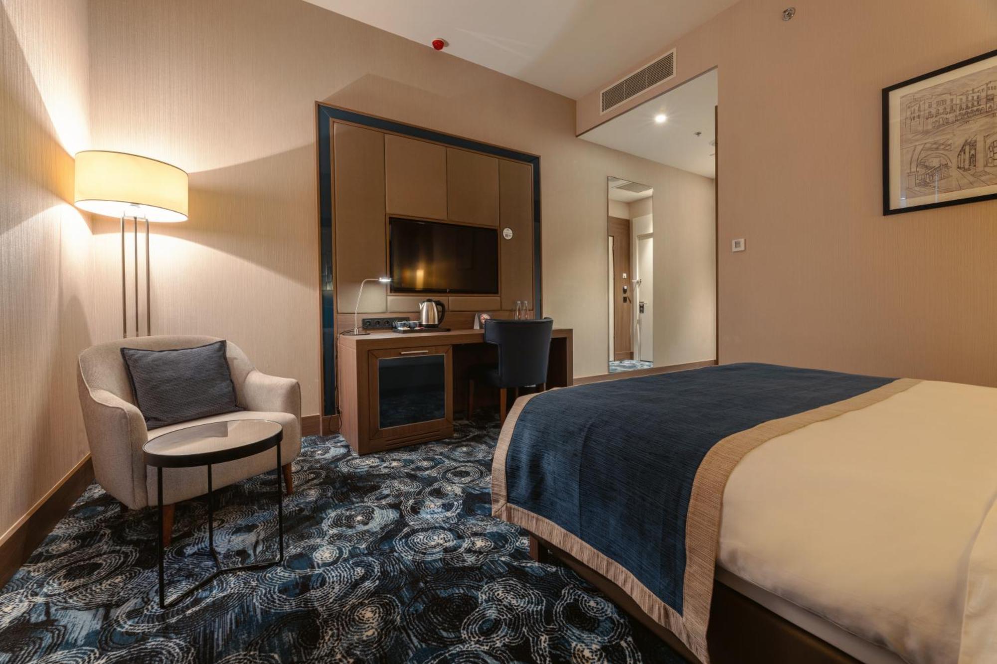 Tbilisi Philharmonic Hotel By Mercure Buitenkant foto
